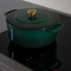 Combekk Enameled gjutjärnsgryta Ø28 cm, Holly Green-gold knob