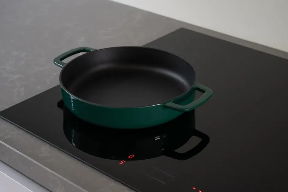 Combekk Enameled stekpanna gjutjärn Ø28 cm, Holly Green