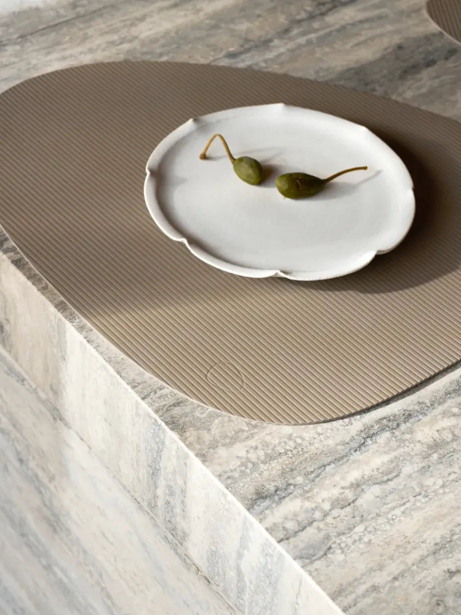 Corduroy bordstablett curve L, Clay Brown