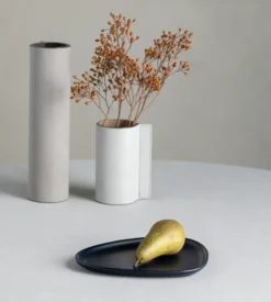 Curve Stoneware assiett 19x22 cm, Navy blue