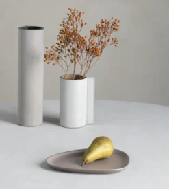 Curve Stoneware assiett 19x22 cm, Warm Grey
