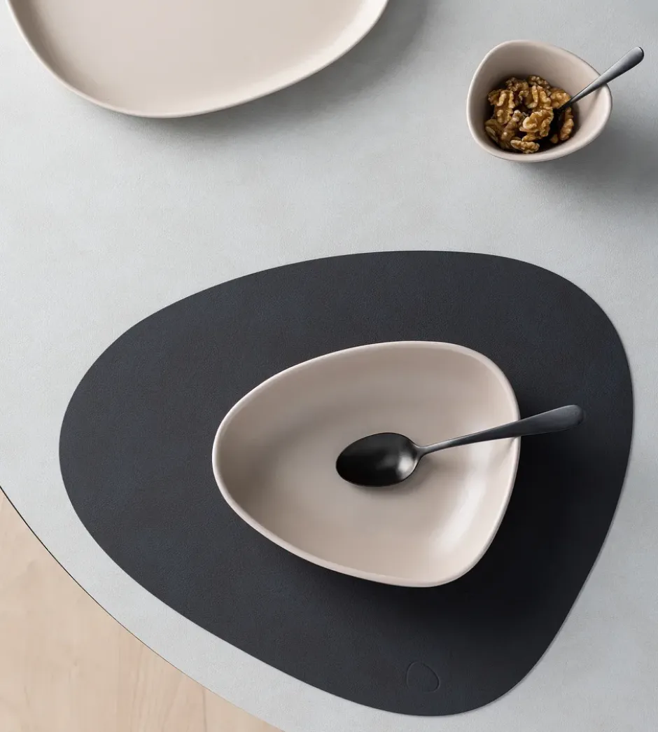 Curve Stoneware djup tallrik 19x22 cm, Sand