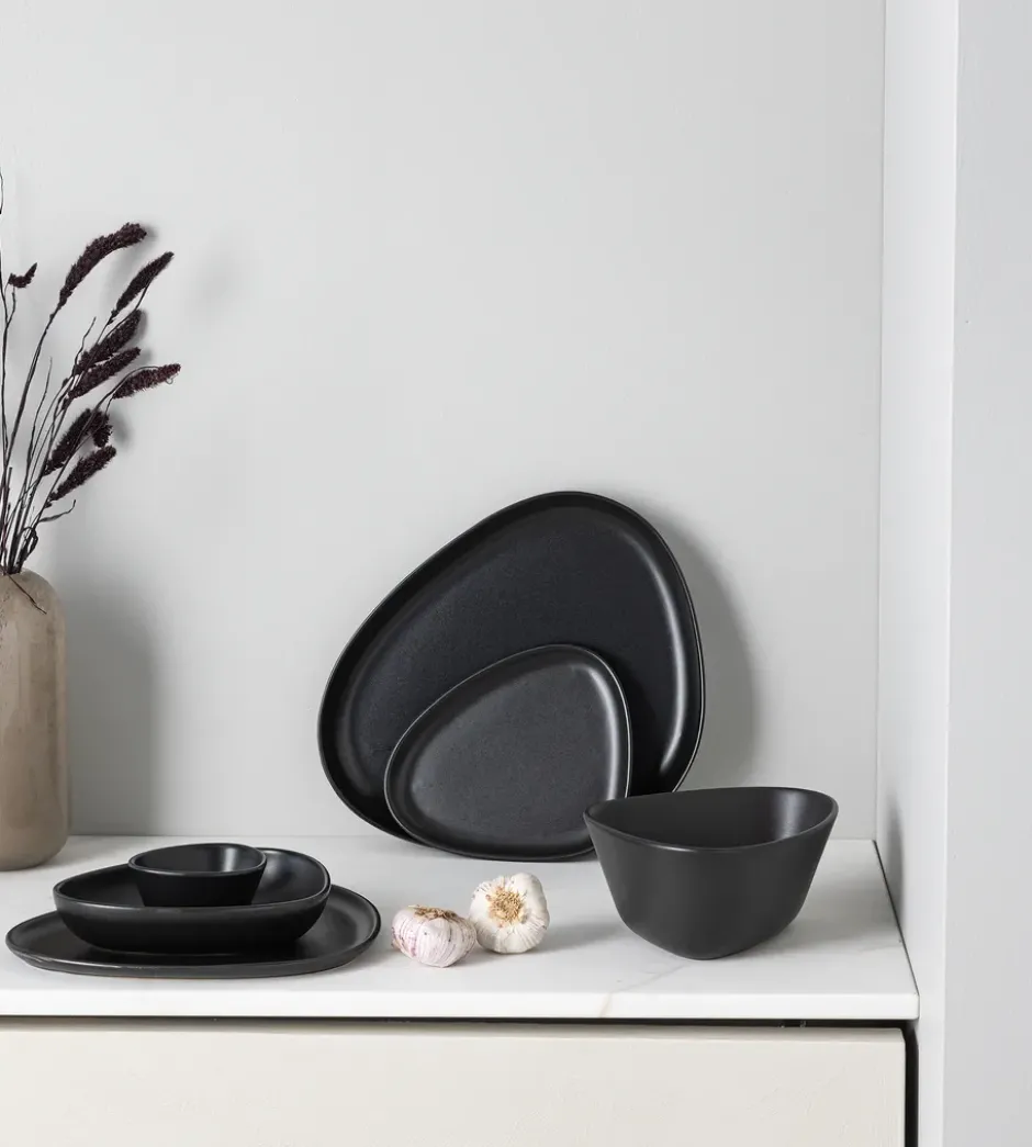 Curve Stoneware tallrik 26x30 cm, Black