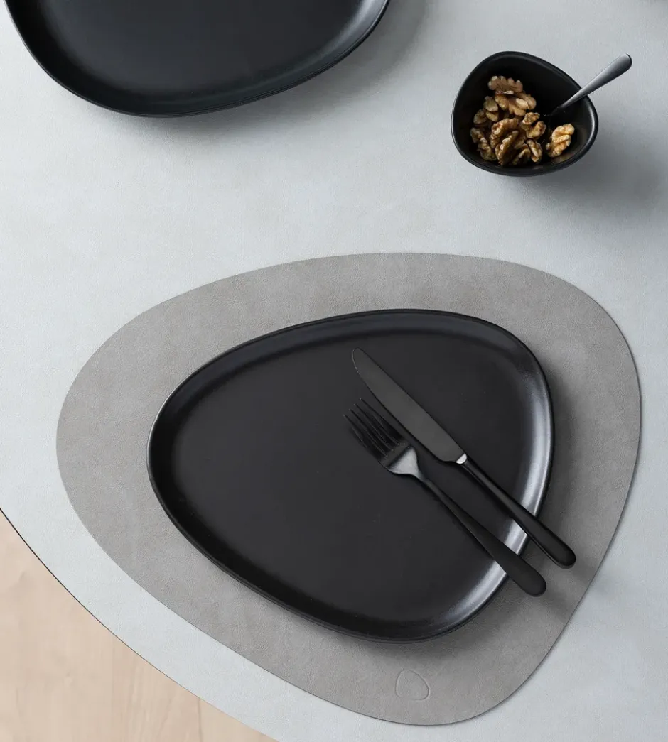 Curve Stoneware tallrik 26x30 cm, Black