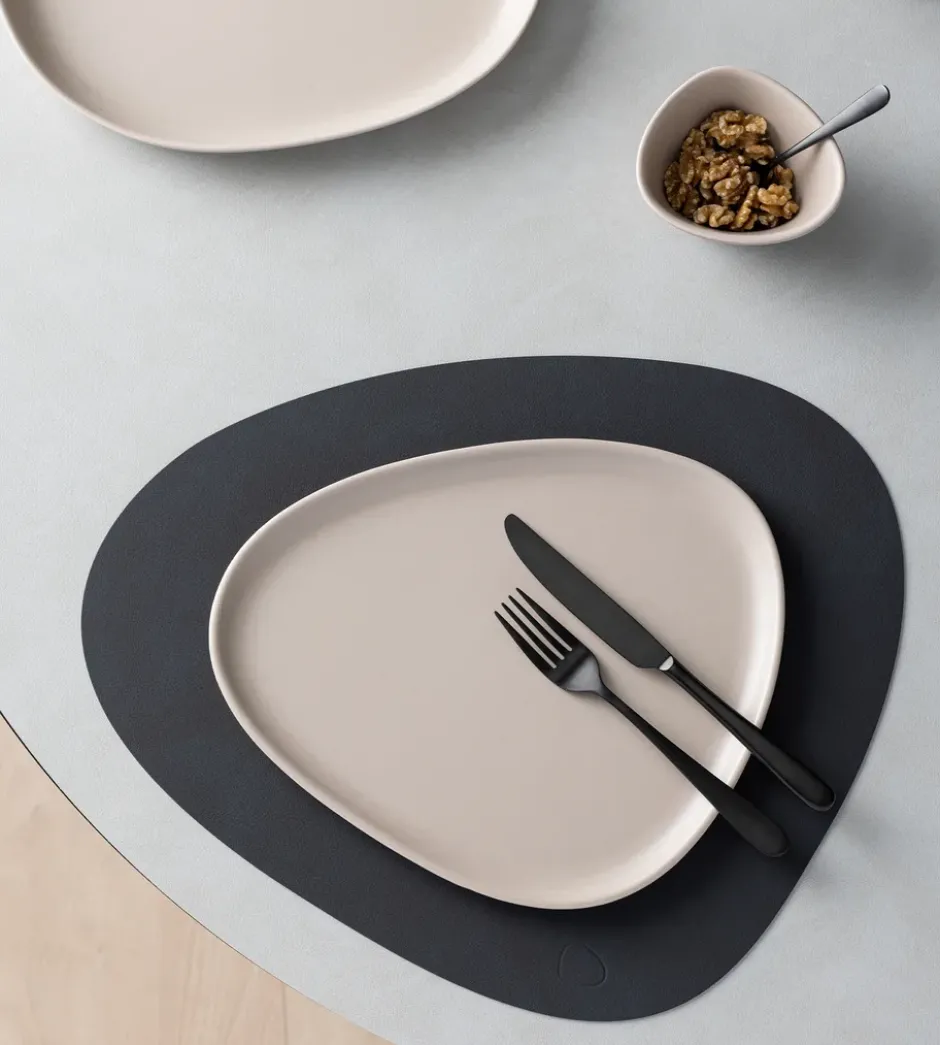 Curve Stoneware tallrik 26x30 cm, Sand