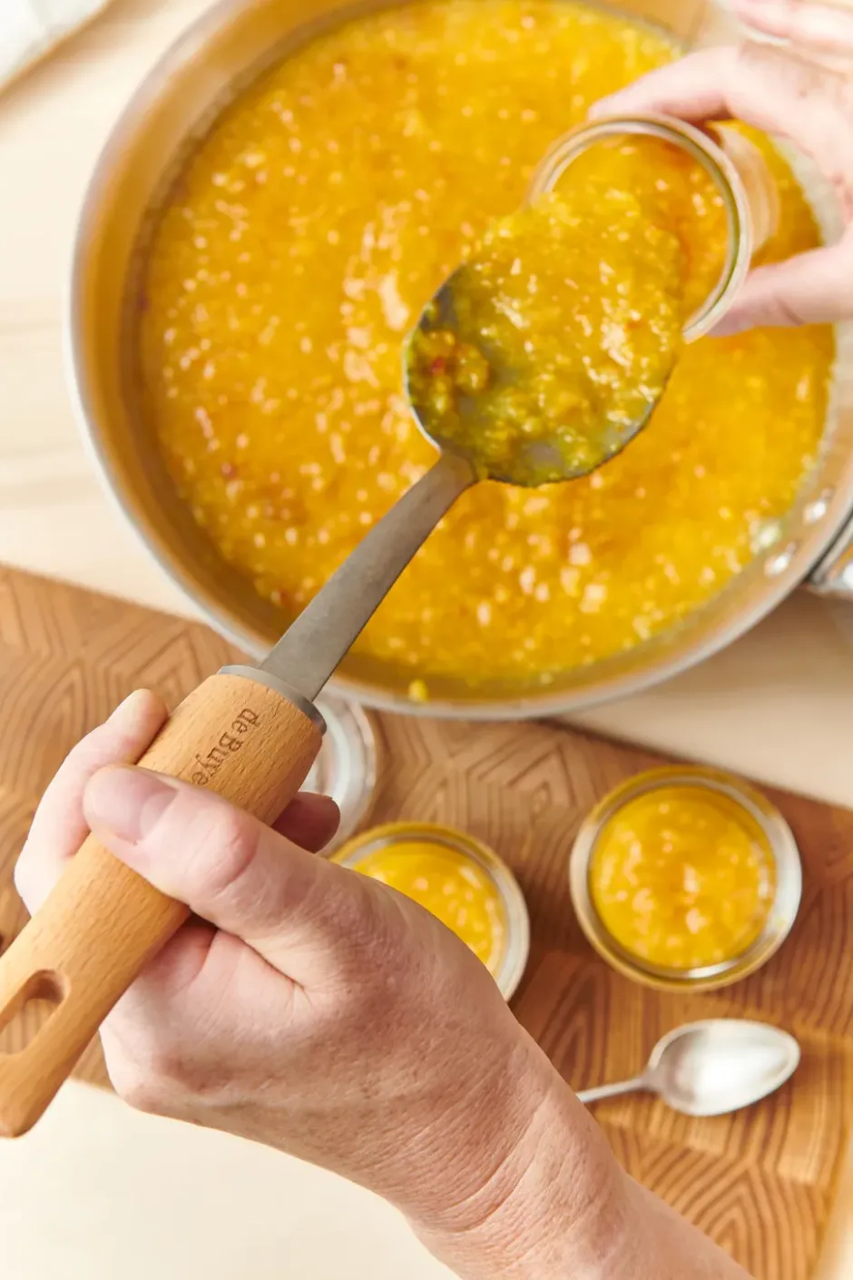 De Buyer B Bois serveringssked med trähandtag, Rostfritt stål
