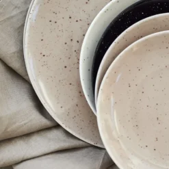 Freckle assiett Ø20 cm, Svart