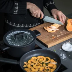 Hard Edge knivset kockkniv och grönsakskniv, 2 delar