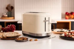 KitchenAid brödrost 2 skivor, Almond cream