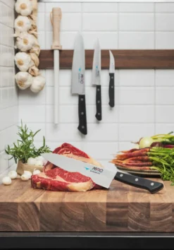 Mac Universalkniv Chef trähandtag 21 cm, Svart