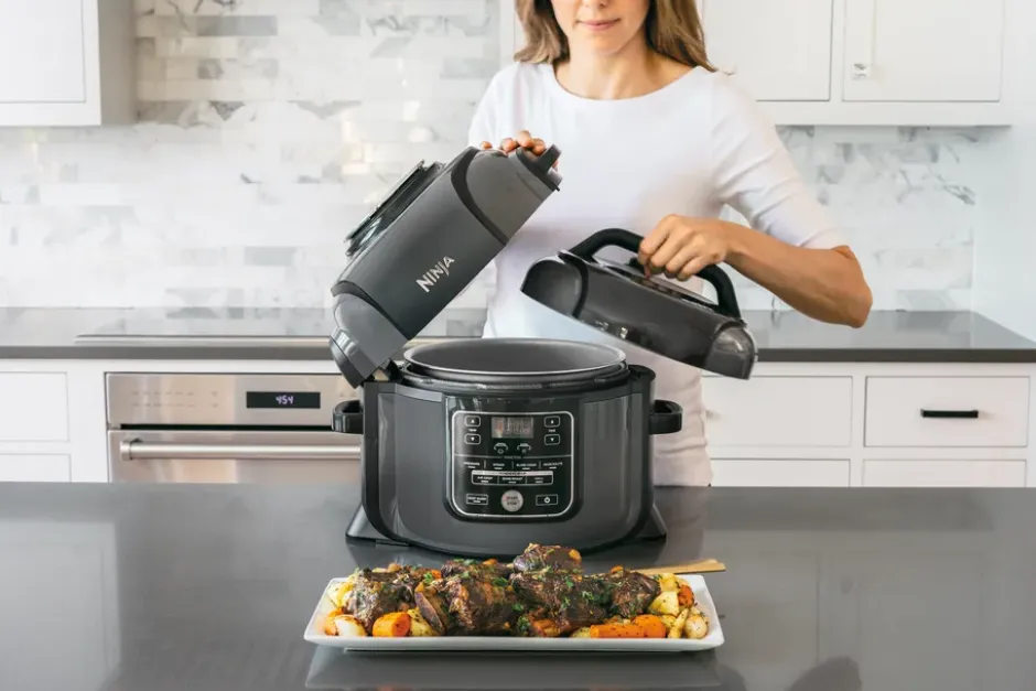 Ninja Foodi OP300 7-i-1 multikokare 6 L, Svart
