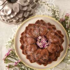 Nordic Ware blossom bundt bakform, 2,4 L