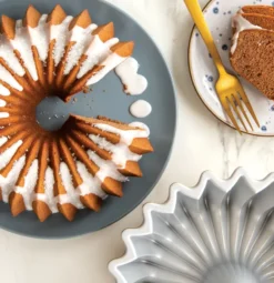 Nordic Ware brilliance bundt bakform, 2,4 L