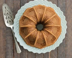 Nordic Ware vaulted cathedral bundt bakform, 2,1 L