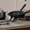 Nordwik plättpanna gjutjärn med trähandtag, 25,5 cm