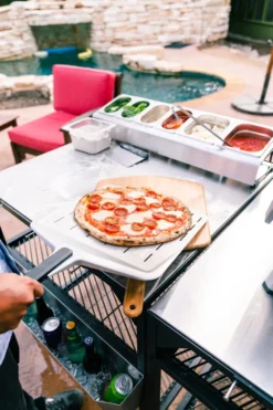 Ooni Signature perforerad pizzaspade, Aluminium-valnöt, 12"