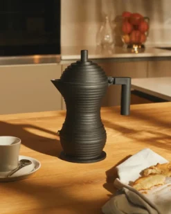 Pulcina espressobryggare svart, 30 cl, 6 koppar