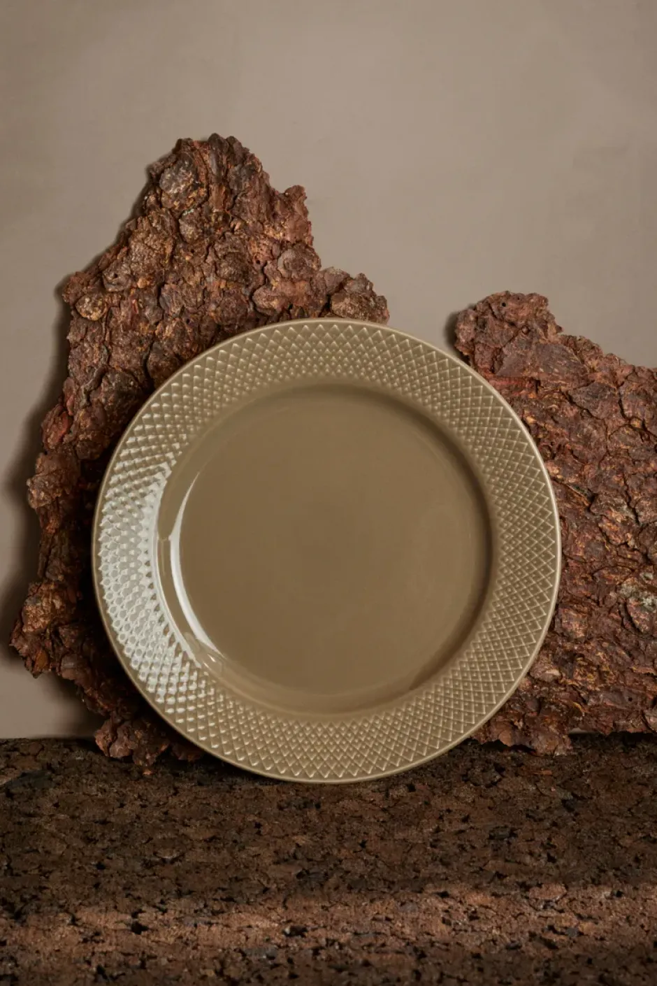 Rhombe Earth lunchtallrik Ø23 cm, Clay