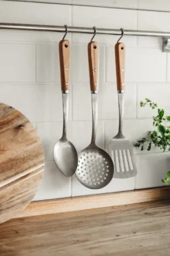 Rostfri serveringssked 34 cm, Bok