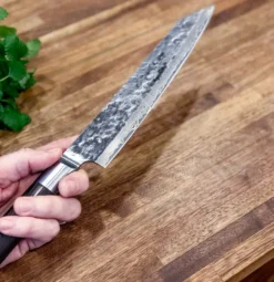 Satake Kuro Kiritsukekniv, 23 cm