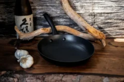 Satake stekpanna i lättviktsgjutjärn keramisk, 20 cm