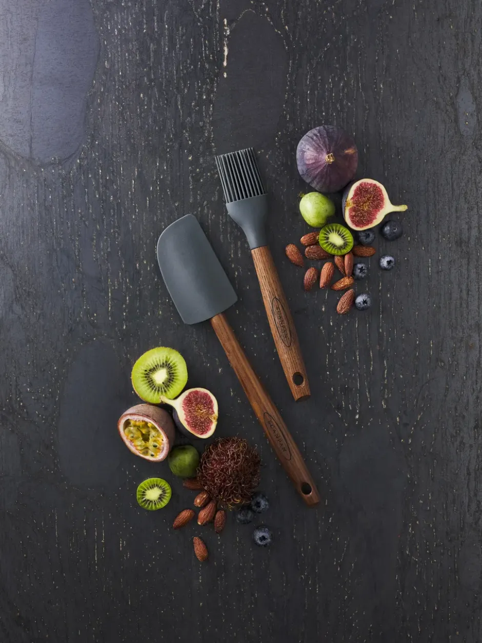 Scanpan slickepott 28 cm, Karboniserad ask