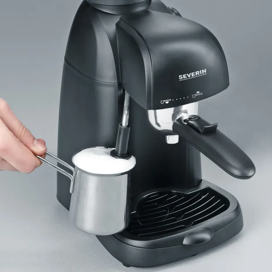 Severin KA 5978 espressomaskin 4 koppar, Svart