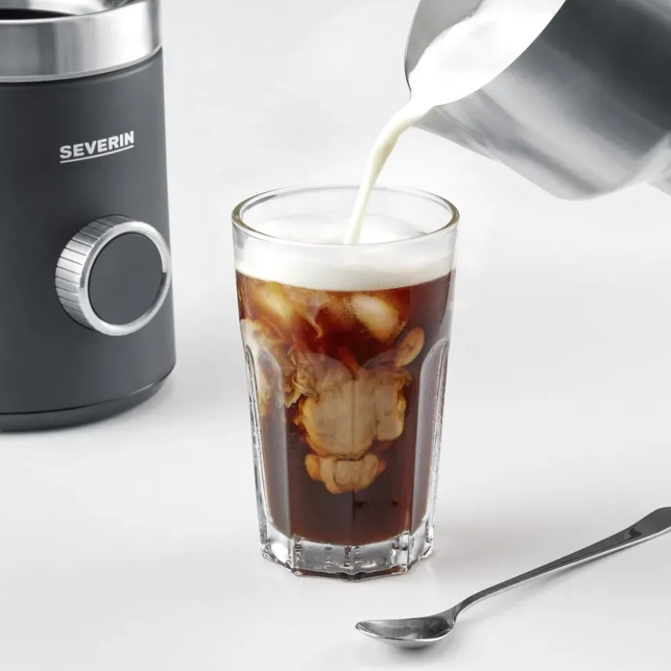 Severin SM 3587 Spuma Plus mjölkskummare 700 ml, Svartgrå