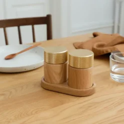 Sina salt-och pepparkvarn 6 cm, Ek-mässing