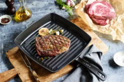 Staub American grillpanna gjutjärn, 26x26 cm