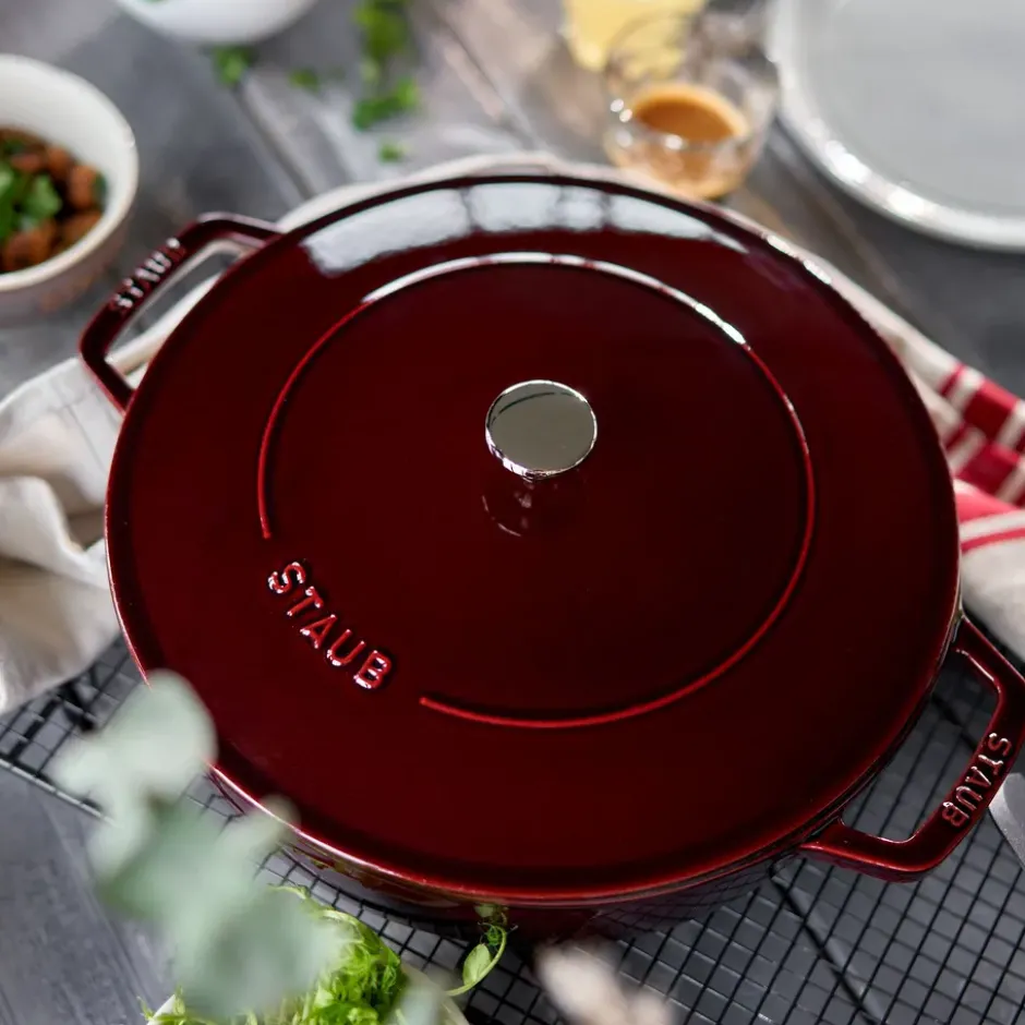 Staub Chistera traktörpanna gjutjärn Ø24 cm, Grenadinröd