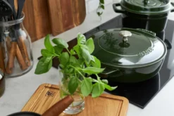 Staub Chistera traktörpanna gjutjärn Ø24 cm, Basilikagrön