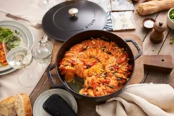 Staub Chistera traktörpanna gjutjärn Ø24 cm, Svart