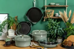 Staub La Cocotte rund gryta gjutjärn 6,7 L, Eukalyptus