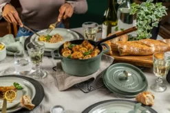 Staub La Cocotte rund gryta gjutjärn 5,2 L, Eukalyptus