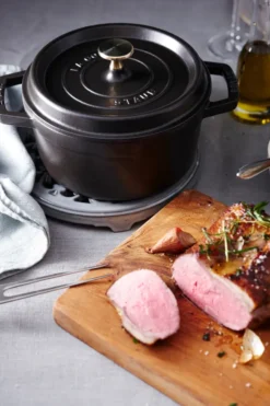 Staub rund gryta i gjutjärn 5,2 l, svart