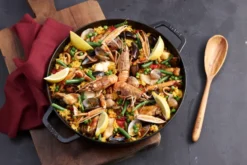 Staub traktörpanna gjutjärn 2 handtag svart, Ø26 cm