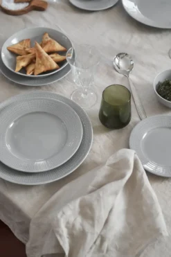 Swedish Grace tallrik Ø27 cm, Dimma (grå)