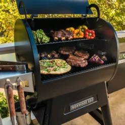 Traeger Ironwood 650 pelletsgrill, Svart