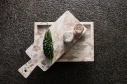 Vita salt- och pepparkar, Seashell
